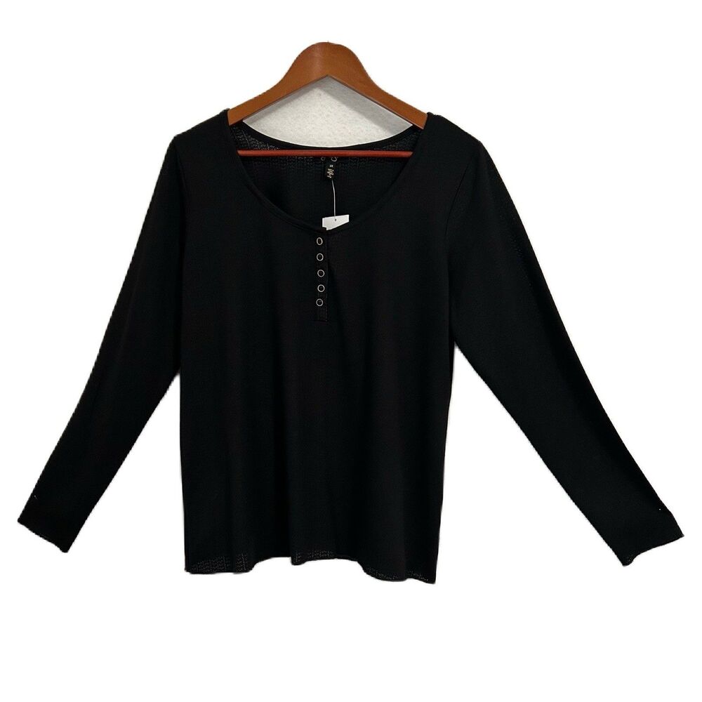 Jessica Simpson Top Women 1X Black Tahani Stretch Henley Casual Whimsy Comfy NWT